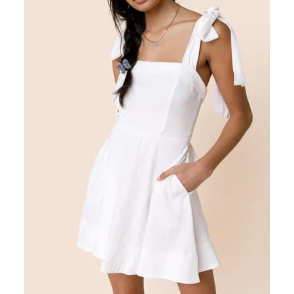 NWT White Poppy Exaggerated Tie Shoulder Dress
